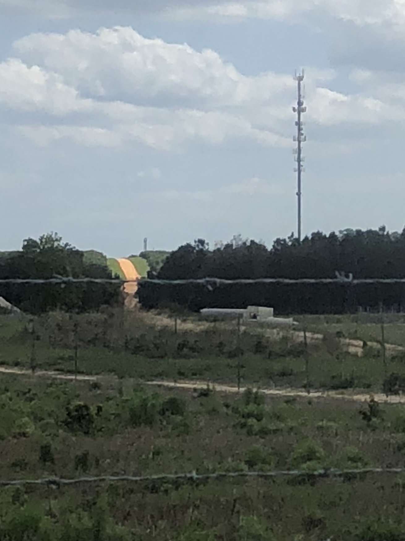 60ACA8D1-F4E7-4611-8881-8D7697FD6533