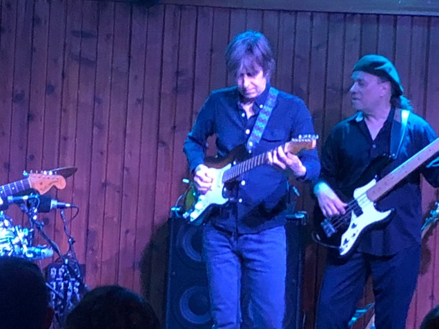 3297FFB3-1B16-47D5-89FF-461BF10B48F8